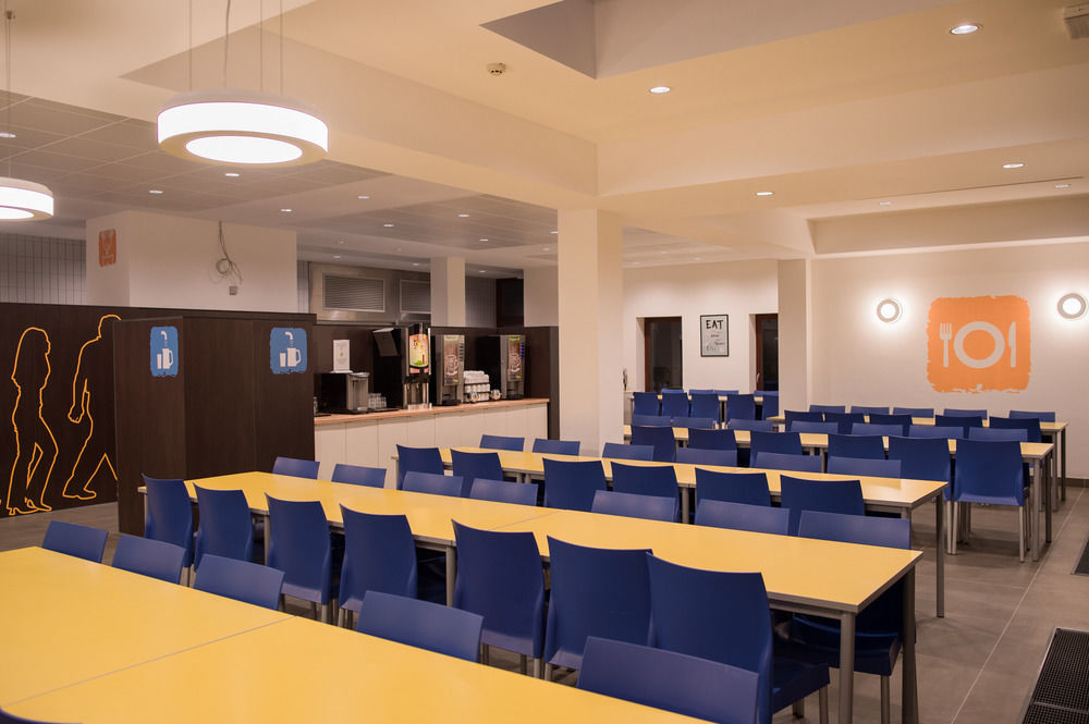 Sint-Jans-Molenbeek Hi Generation Europe Hostel מראה חיצוני תמונה
