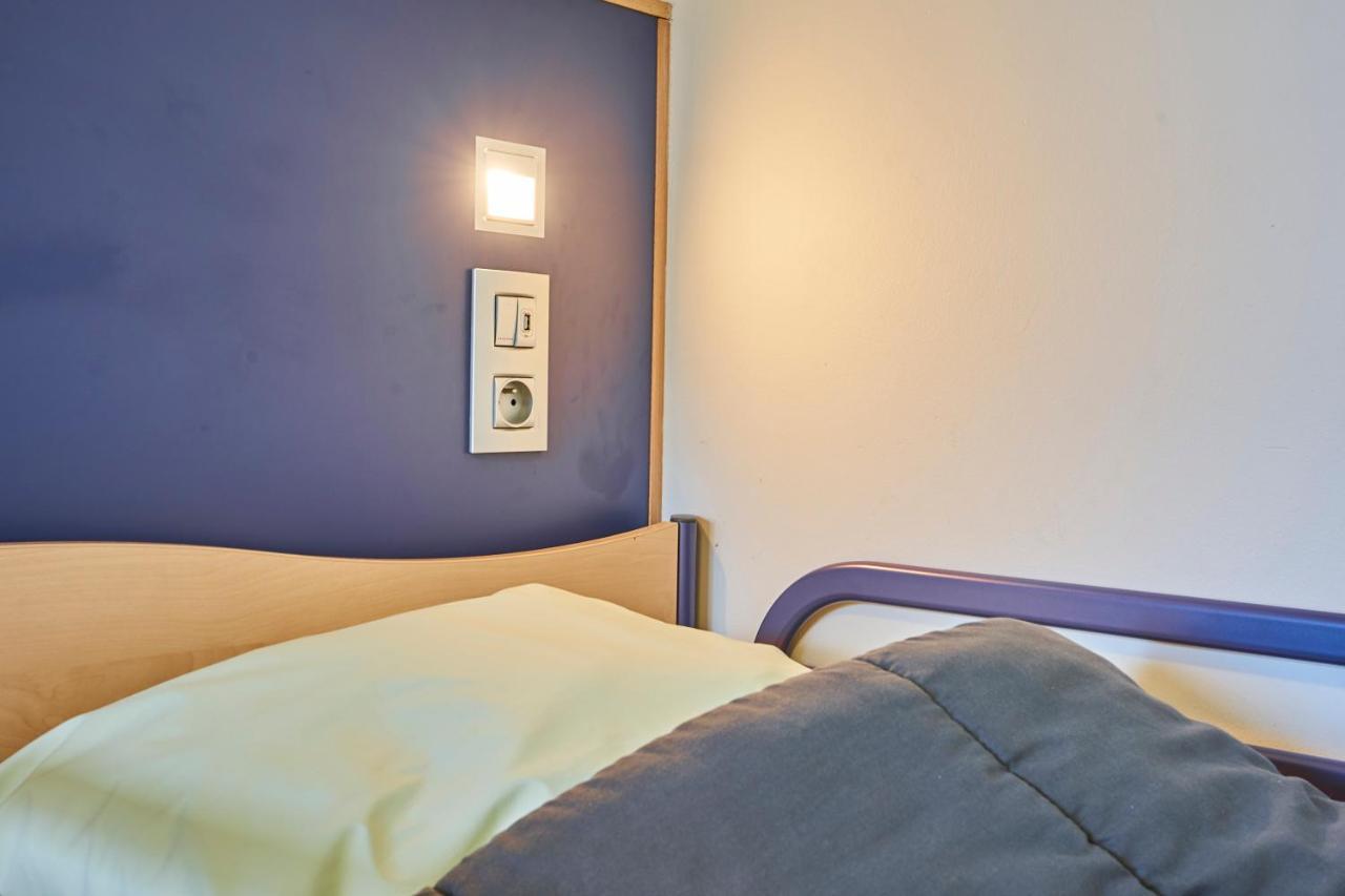 Sint-Jans-Molenbeek Hi Generation Europe Hostel מראה חיצוני תמונה