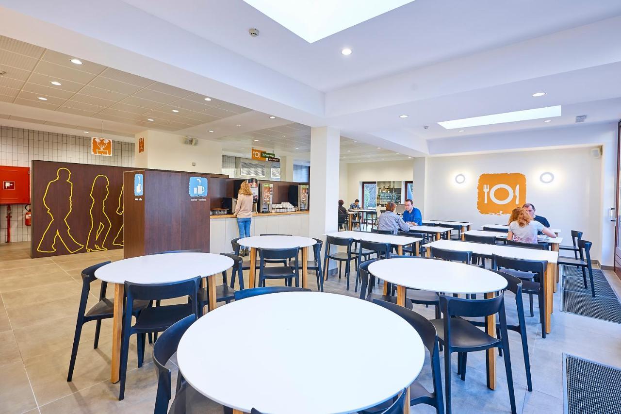Sint-Jans-Molenbeek Hi Generation Europe Hostel מראה חיצוני תמונה